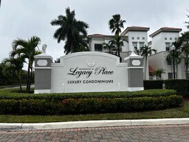 11019 Legacy Ln in Palm Beach Gardens, FL - Building Photo