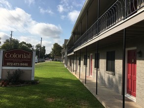 Colonial Apartments in Garland, TX - Building Photo - Building Photo