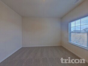 280 Oliver Dr in Locust Grove, GA - Foto de edificio - Building Photo