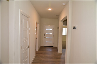 3545 Essence St in El Paso, TX - Building Photo - Building Photo