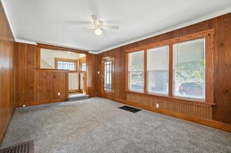 2911 Broadway in Fort Wayne, IN - Foto de edificio - Building Photo