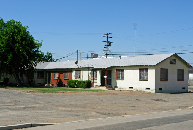 2720 E Hedges Ave in Fresno, CA - Foto de edificio - Building Photo