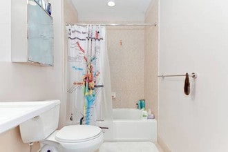 2125 14th St NW, Unit 114W in Washington, DC - Building Photo - Building Photo