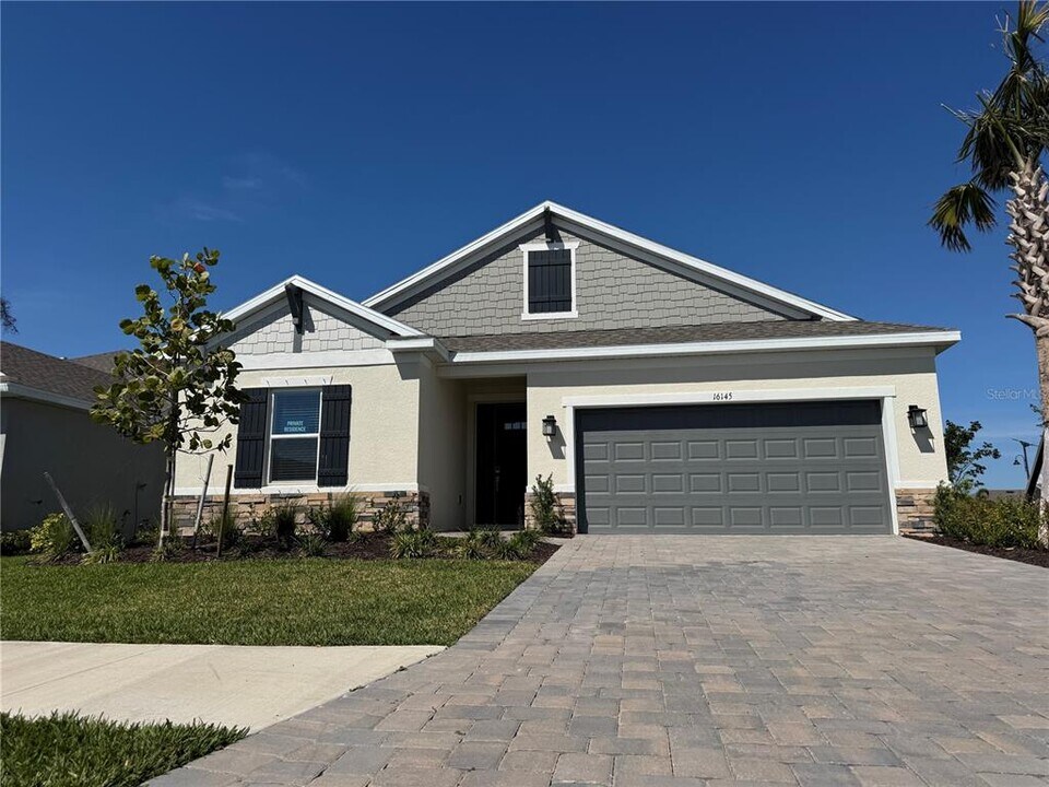 16145 Old Fox Trl in Port Charlotte, FL - Building Photo