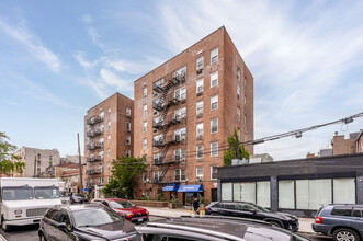 1720 E 13th St in Brooklyn, NY - Foto de edificio - Primary Photo