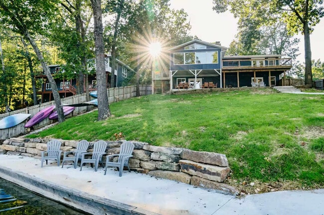 38 Swanage Dr in Bella Vista, AR - Building Photo - Building Photo