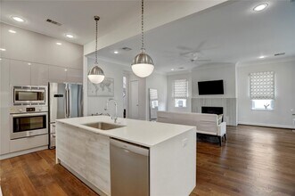 1715 Maravilla Dr in Houston, TX - Building Photo - Building Photo