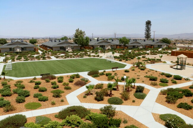 Desert Luna Apartments in Hesperia, CA - Building Photo - Building Photo