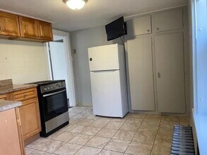 2 Brookside Ave in Worcester, MA - Building Photo - Building Photo