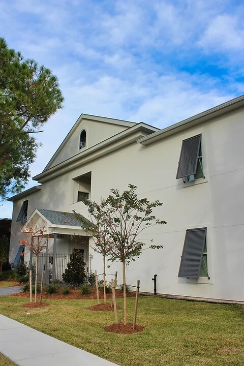 Avenue Walk Apartments in Metairie, LA - Building Photo