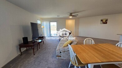 686 Calle Calca in Sahuarita, AZ - Foto de edificio - Building Photo