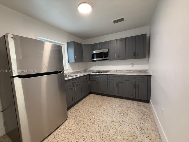 3146 NW 29th St in Miami, FL - Building Photo - Building Photo