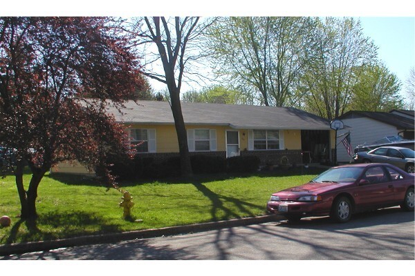 404 Old English Rd in Rolla, MO - Building Photo