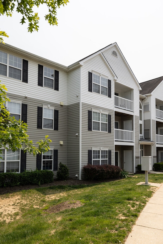 The Summit at Owings Mills Apartments in Owings Mills, MD - Foto de edificio - Building Photo