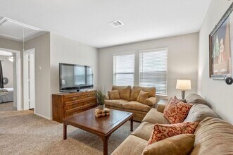 14117 Redwood Forest Trail in Conroe, TX - Building Photo - Building Photo