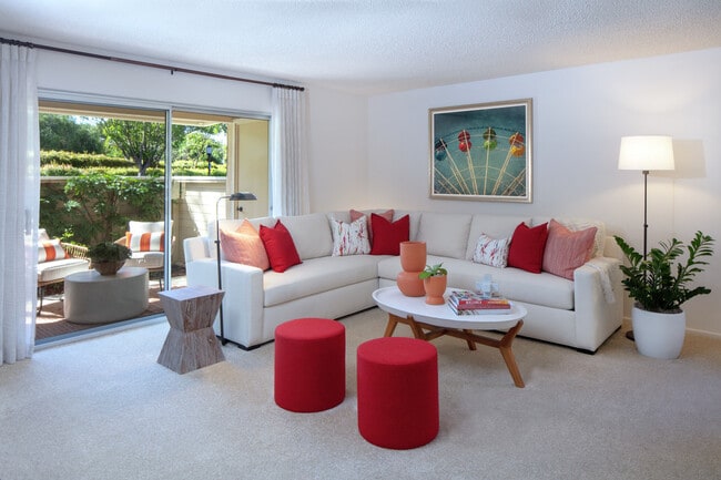 Turtle Rock Vista Apartment Homes