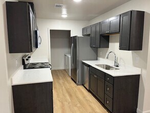 321 W 5th St in Russellville, AR - Building Photo - Building Photo