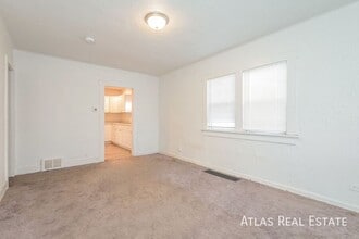 4424 W Alameda Ave in Denver, CO - Building Photo - Building Photo