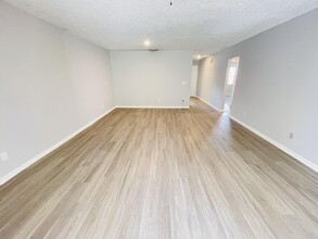 3813 Park Lane Villas Rd in West Palm Beach, FL - Building Photo - Building Photo