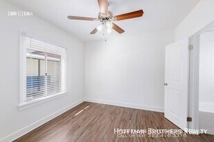 4129 Monroe St, Unit 1/2 in Los Angeles, CA - Building Photo