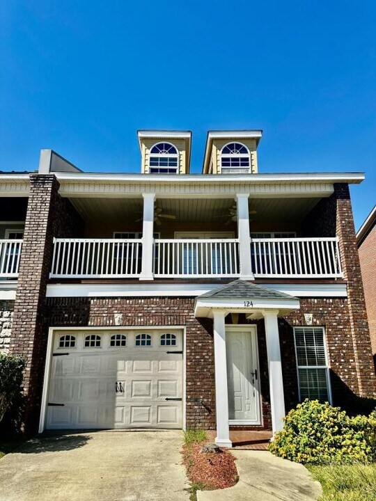 124 Whitney Ave in Enterprise, AL - Building Photo