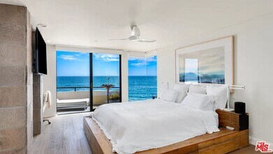 25252 Malibu Rd in Malibu, CA - Building Photo - Building Photo