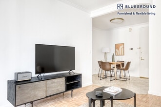 150 E 57th St in New York, NY - Building Photo - Building Photo