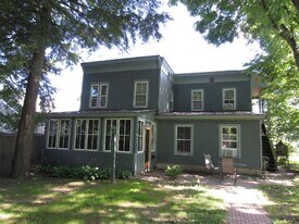 20 Madison Ave in Saratoga Springs, NY - Building Photo