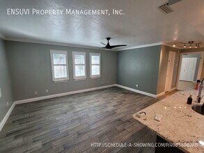 14220 N Bayshore Dr in Madeira Beach, FL - Building Photo - Building Photo