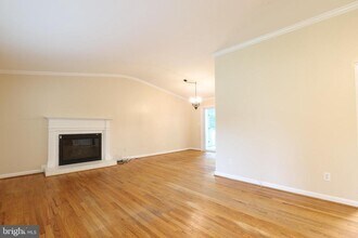 9704 St Andrews Dr in Fairfax, VA - Building Photo - Building Photo