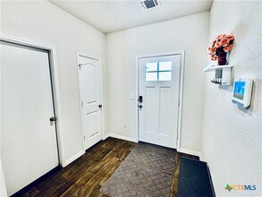 21021 Price Daniel Dr in Manor, TX - Building Photo - Building Photo