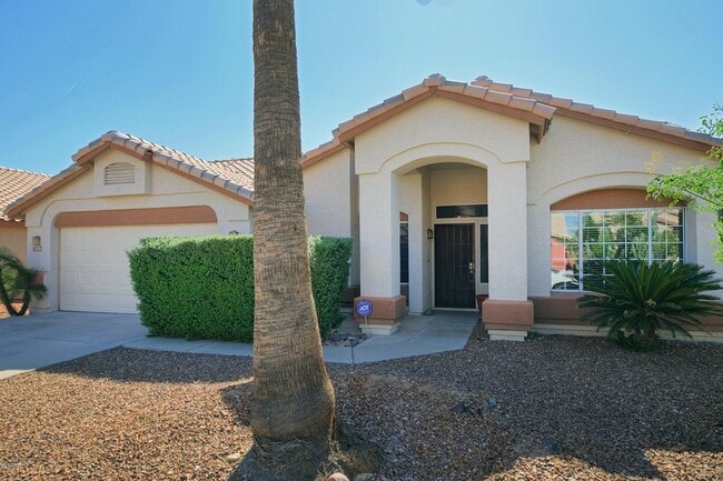 8517 W Caribbean Ln in Peoria, AZ - Foto de edificio - Building Photo