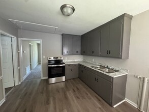 1805 Morehead Ave in Durham, NC - Building Photo - Building Photo