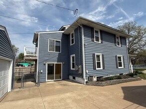 1321 4th St in Moline, IL - Building Photo - Building Photo