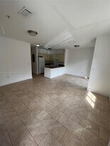211 W 79th Pl in Hialeah, FL - Building Photo