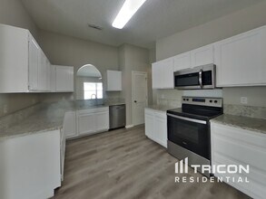 3882 Bright Leaf Ct in Jacksonville, FL - Building Photo - Building Photo
