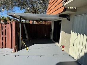 1210 SW 118th Ter in Davie, FL - Foto de edificio - Building Photo