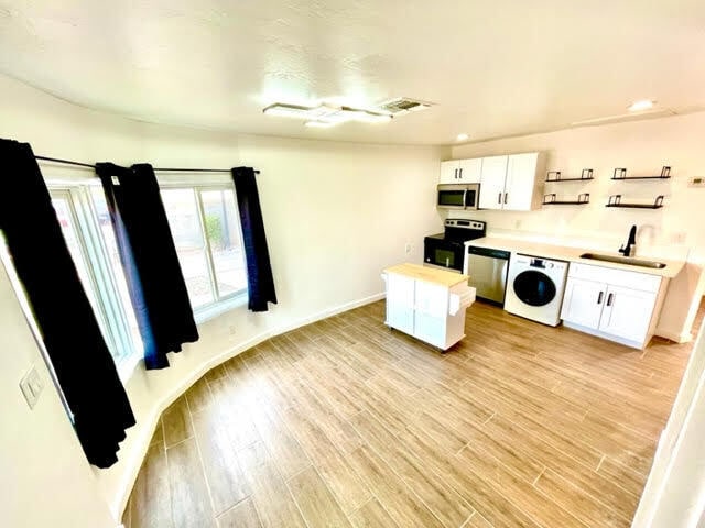 property at 1437 E Diamond St