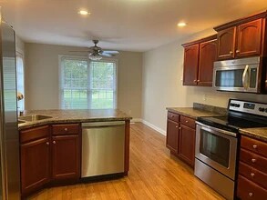 10807 Bardstown Woods Blvd in Louisville, KY - Building Photo - Building Photo