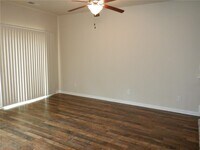 1522 Iris Walk photo'