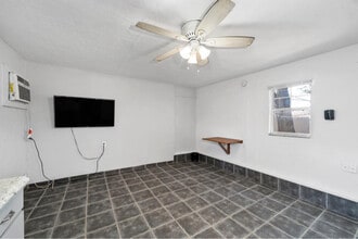 3320 6th Ave N in St. Petersburg, FL - Building Photo - Building Photo