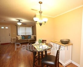 40 Queen Rd in Candler, NC - Building Photo - Building Photo
