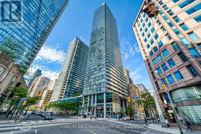 property at 38 Grenville St