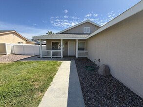 42957 Masonic Dr in Hemet, CA - Building Photo - Building Photo