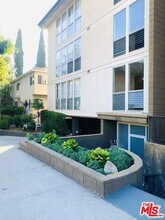 1833 Normandie Ave in Los Angeles, CA - Building Photo - Building Photo