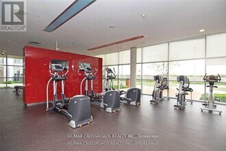 125 Village Green Square in Toronto, ON - Building Photo - Building Photo