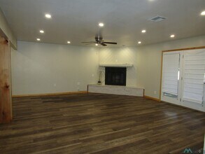 1915 Villa Dr in Artesia, NM - Building Photo - Building Photo