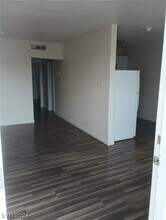 2524 N McCarran St, Unit 8 in North Las Vegas, NV - Building Photo - Building Photo