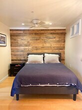 145 Anderson St, Unit 1 in Portland, ME - Foto de edificio - Building Photo