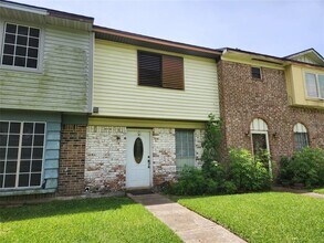 8936 Glacier Ave in Texas City, TX - Building Photo - Building Photo